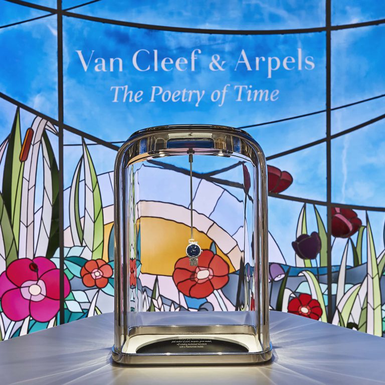 Van Cleef & Arpels SIHH 2018 - Vitrail et présentoir